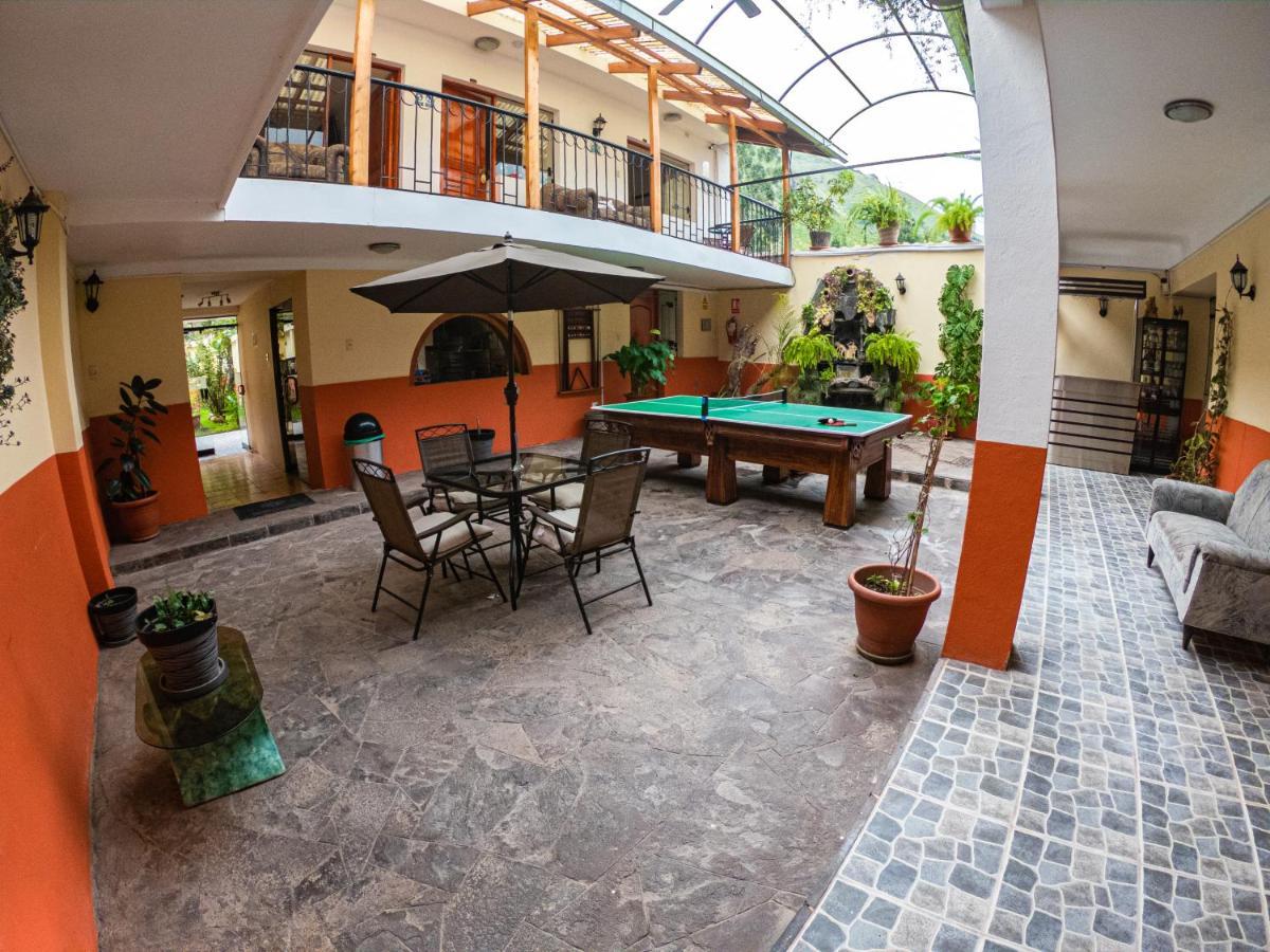 Hotel Los Laureles Calca Exterior foto