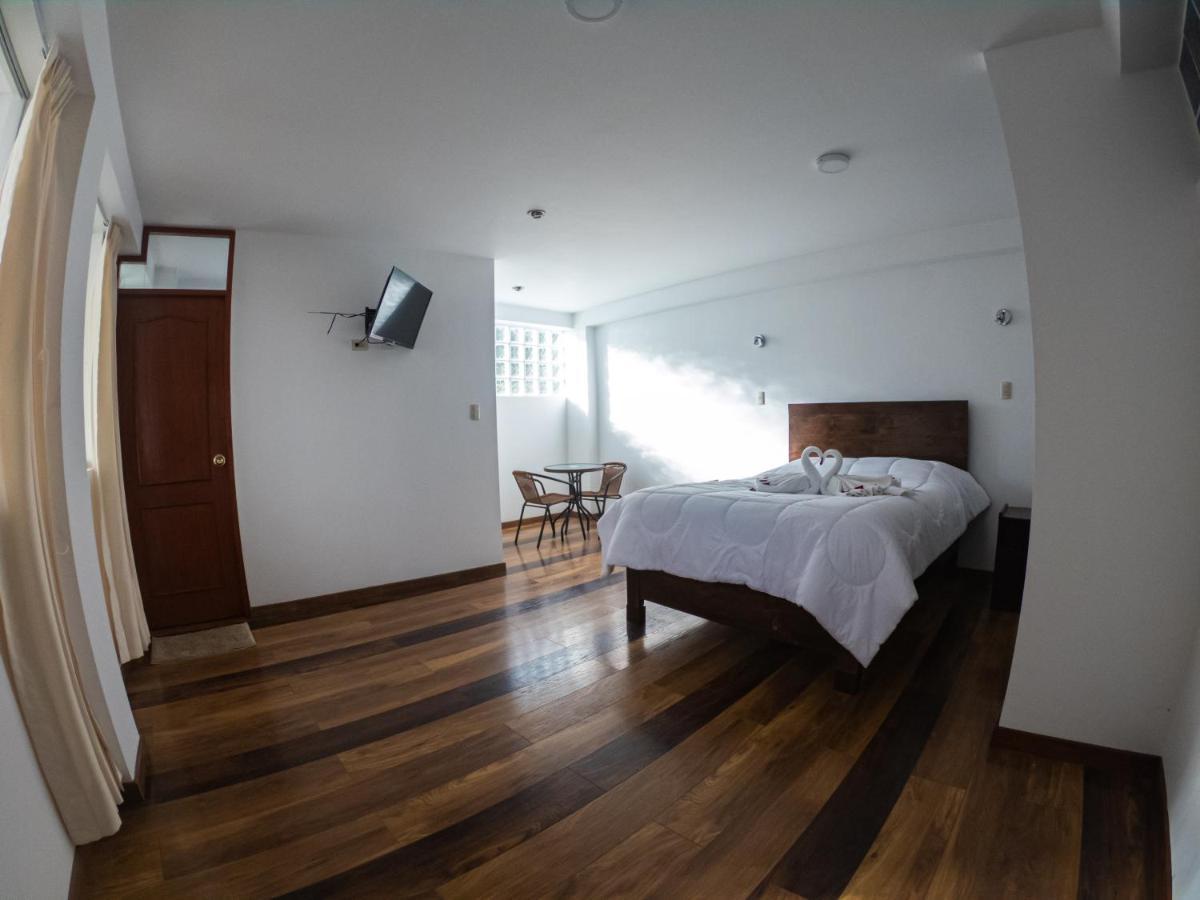 Hotel Los Laureles Calca Exterior foto