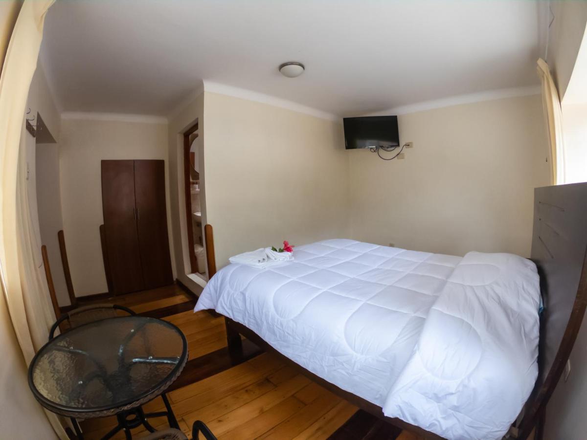 Hotel Los Laureles Calca Exterior foto